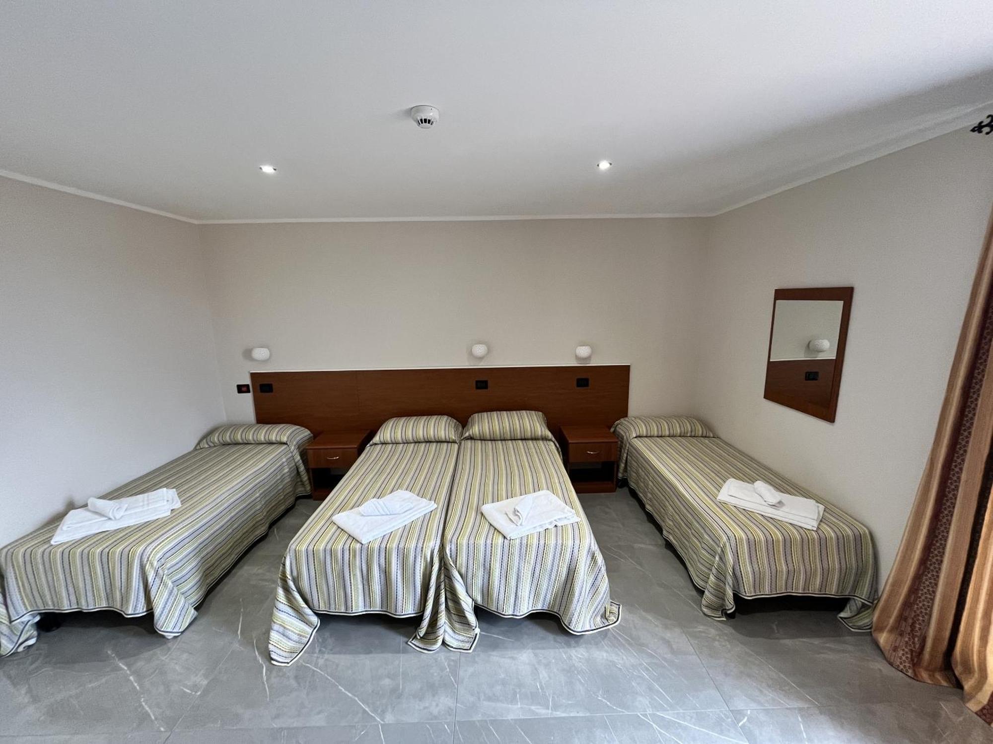 Park Hotel Casa Francesi Δωμάτιο φωτογραφία